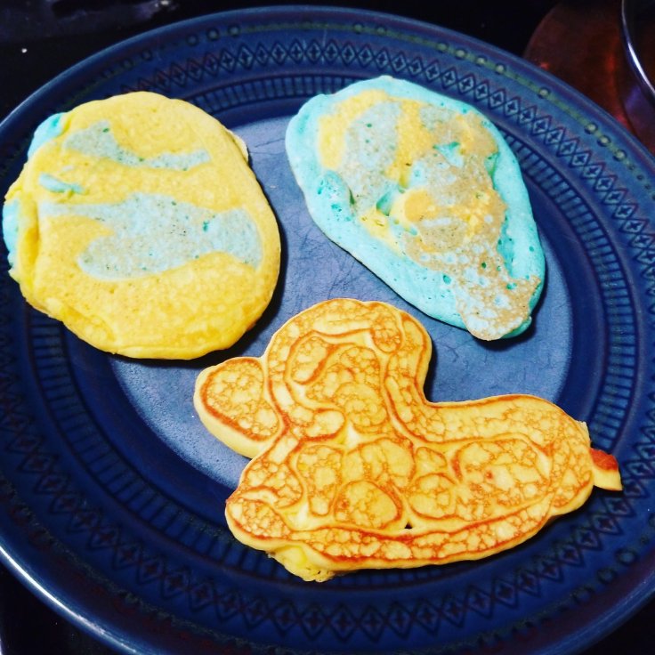 Easter egg pancakes 